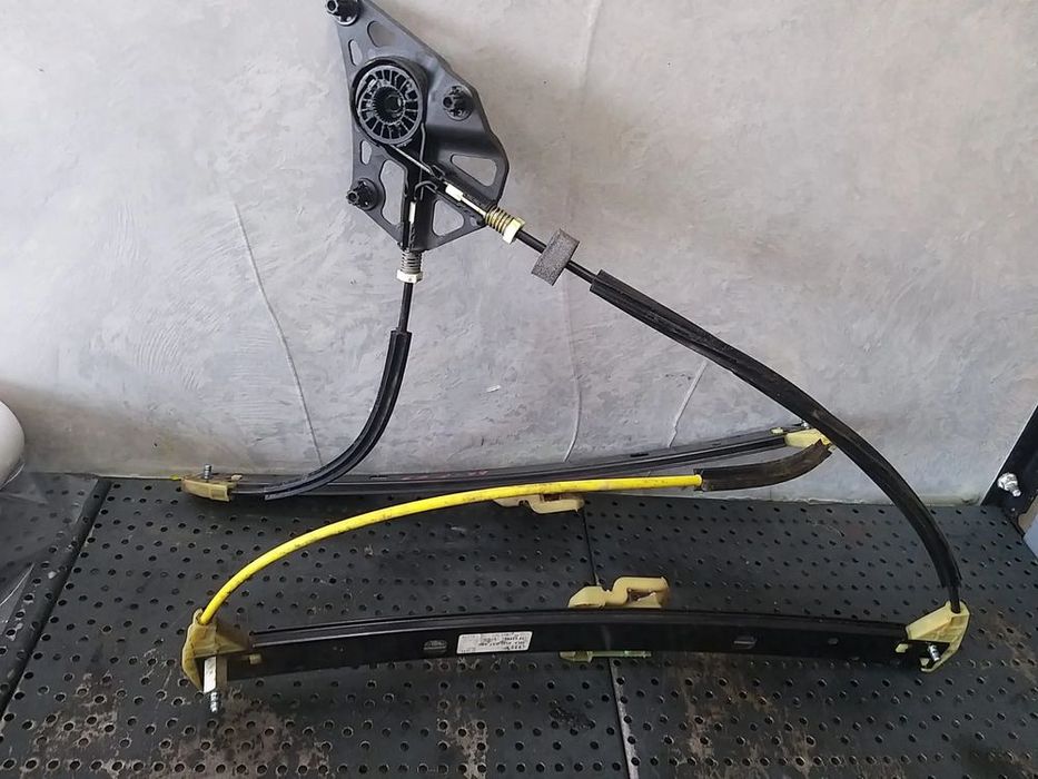 Macara geam electric dreapta fata audi q3 8u 8u0837462