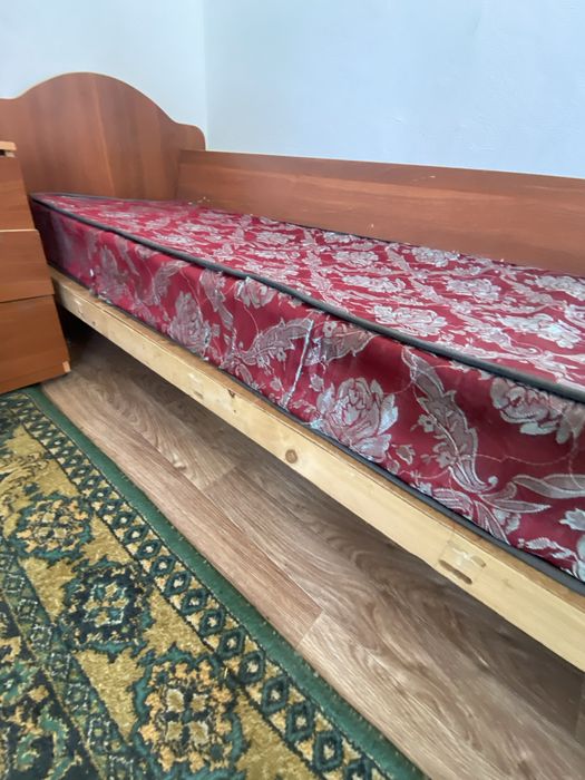 Продам кроват одна спальный