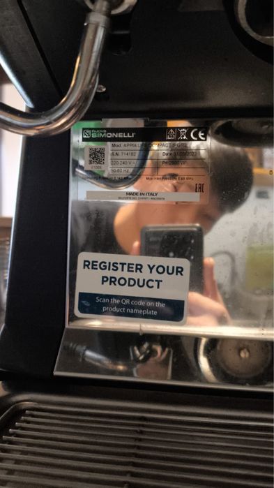 Продам кофемашину Simonelly