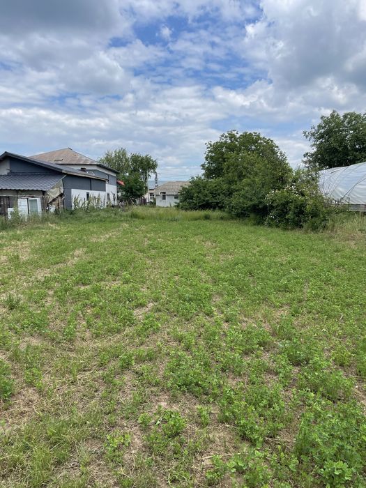 Casă cu teren 2.250 mp Brăniștari la 30 de km de Bucurresti