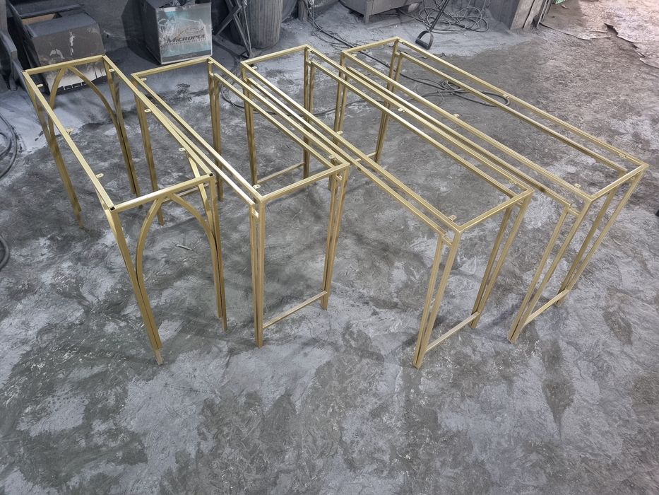 Продам вешалку из металла