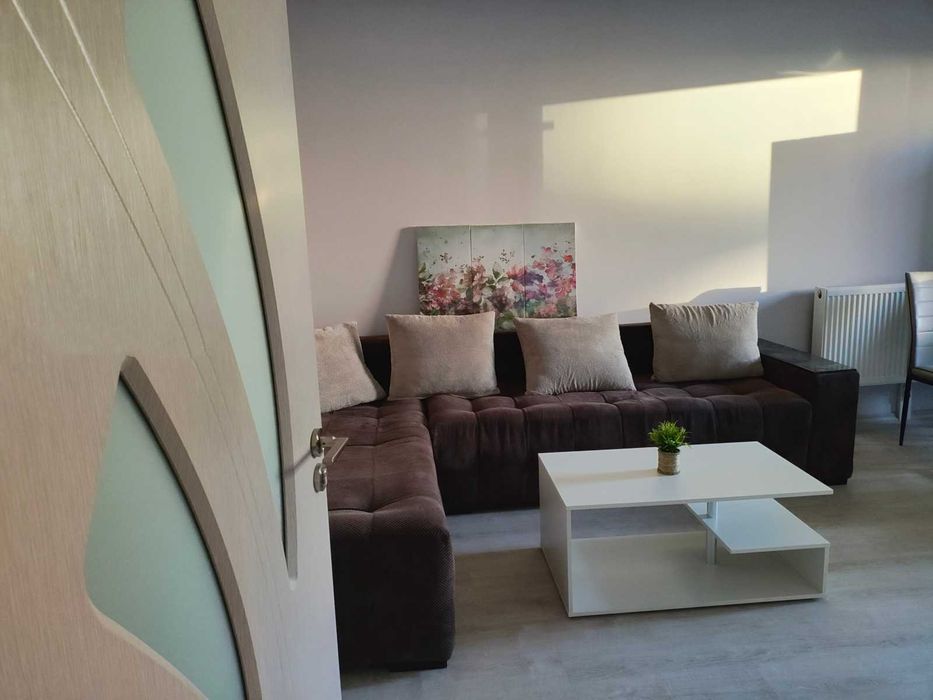 Дава се под наем Тристаен апартамент в София, Левски Г - 67 кв.м за 475 € - Снимка #2