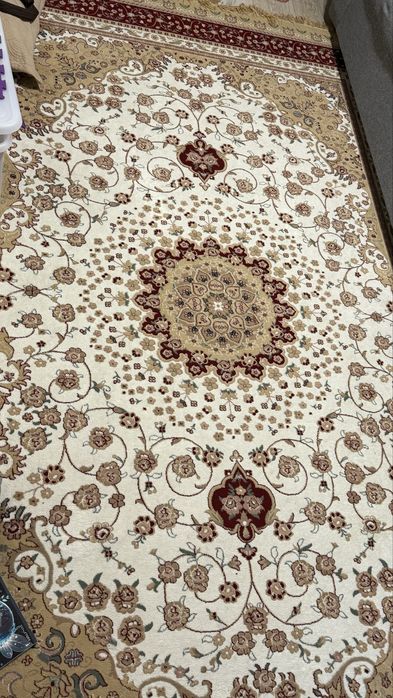 Продаю ковер за 10000тг