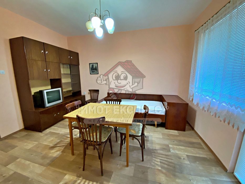 Дава се под наем Двустаен апартамент в Асеновград - 60 кв.м за 229.5 € - Снимка #2