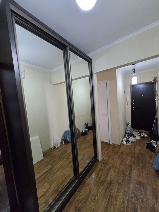 Продаётся раздвижной шкаф