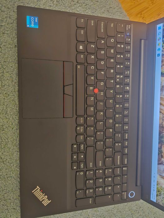 Laptop Lenovo 15" ThinkPad E15 Gen 2 I5 -1135G7 Stare Perfecta 16 GB