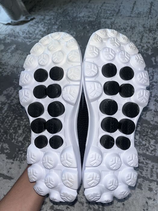 Новые кроссовки от Skechers Спортивный и удобный