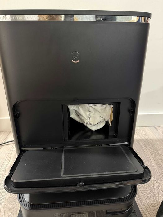 (RESIGILAT) Robot aspirator Ecovacs DEEBOT X2 Omni