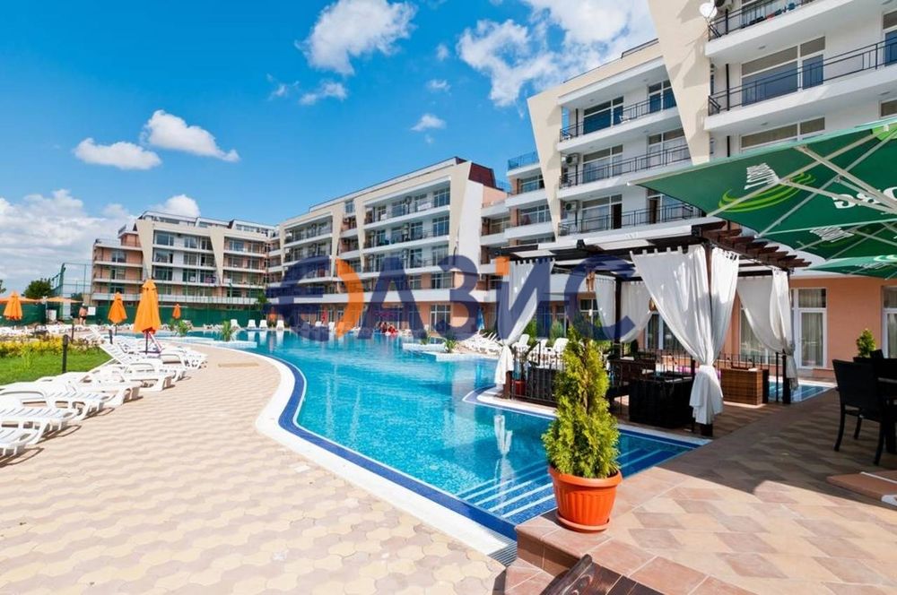 Продава се Двустаен апартамент в к.к. Слънчев бряг - 78 кв.м за 537 €/кв.м - Снимка #12