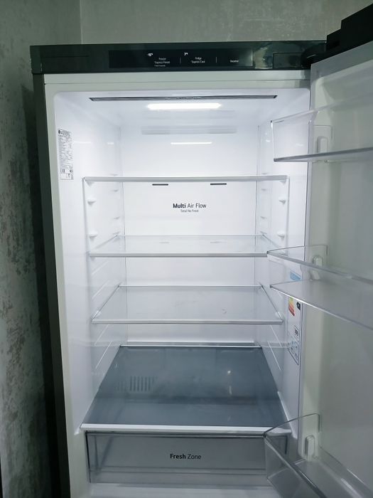Продам холодильник LG