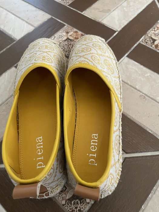 Продаю слипон.Новая.Качесво топ