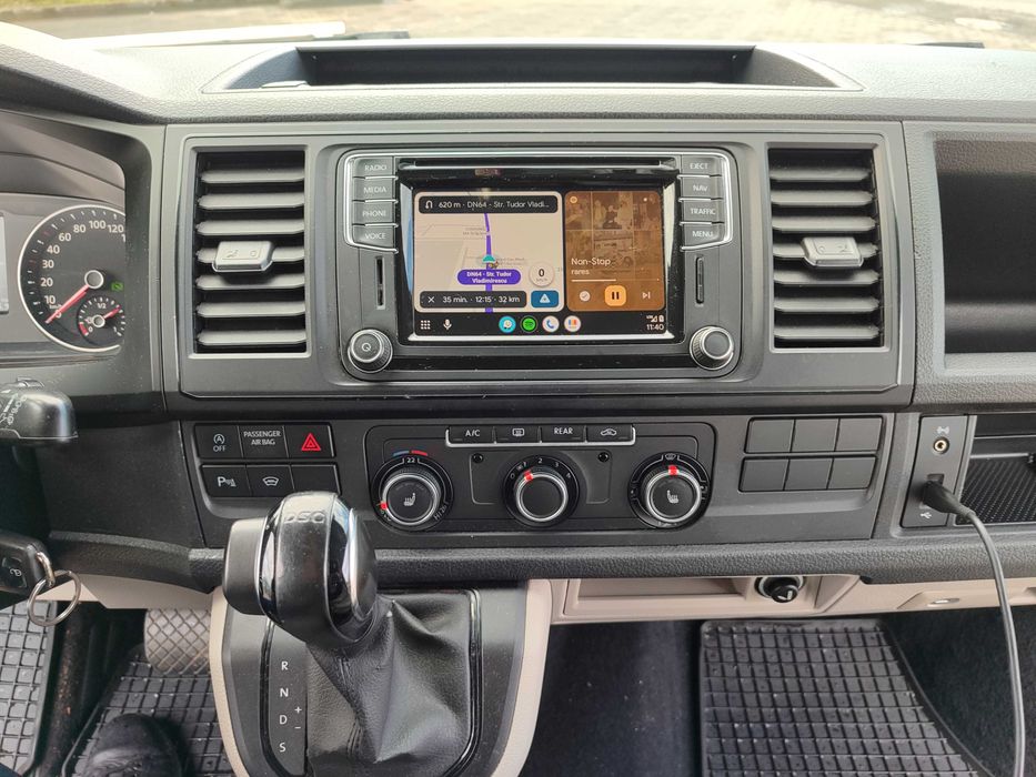 VW CARAVELLE 7+1 locuri