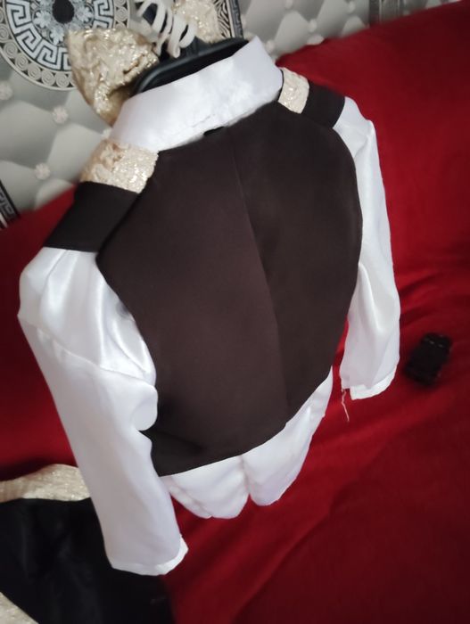 Официален децки кустюм