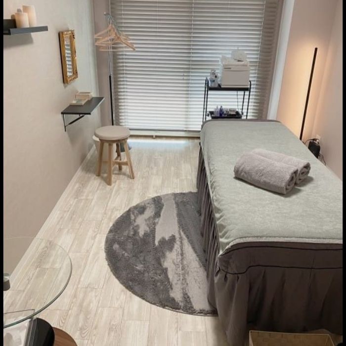 Профессиональный массажист