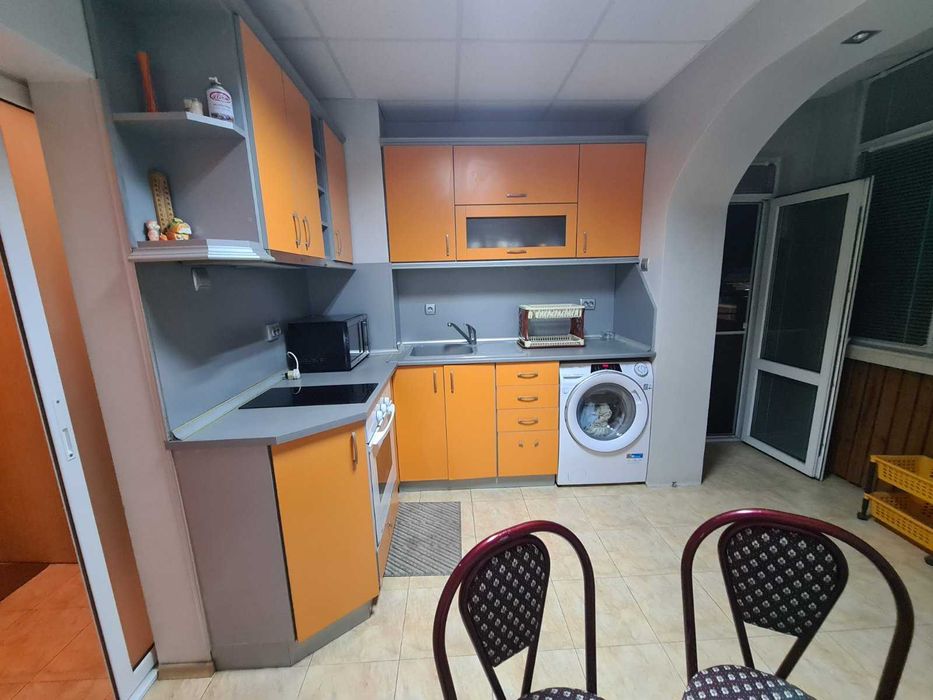 Дава се под наем Двустаен апартамент в Любимец - 70 кв.м за 255 € - Снимка #1