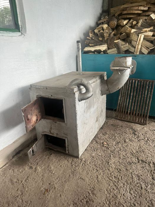 Печка на твёрдом топливе