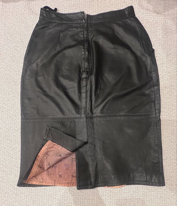 Fusta clasica din piele Vingar