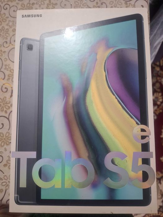 Продаётся планшет Samsung Tab S5e