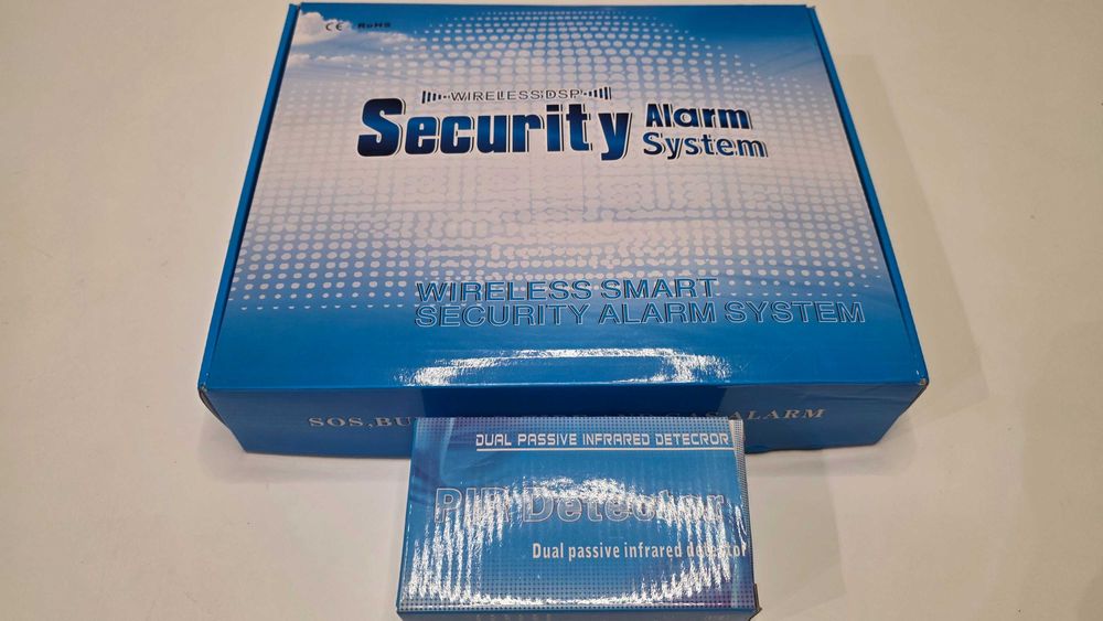 Sistem de Alarmă GSM Wireless + 2 senzori PIR