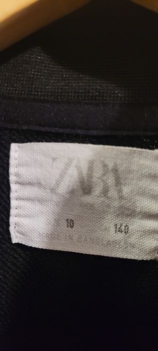 Bluza rolling Zara, 10 ani, 140 cm, negru - 30 de lei