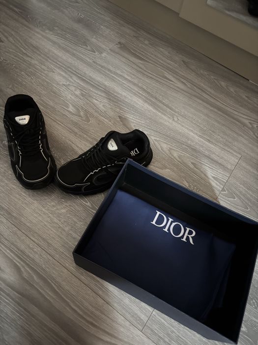 vand dior b30 noi