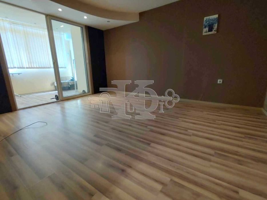 Продава се Тристаен апартамент в Добрич, Балик - 70 кв.м за 882 €/кв.м - Снимка #4
