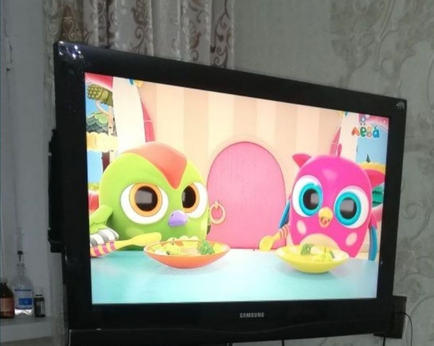 Телевизор самсунг