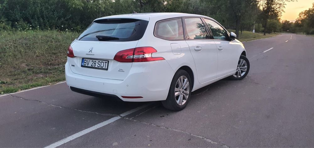 Peugeot 308 1.5 blue hdi active business