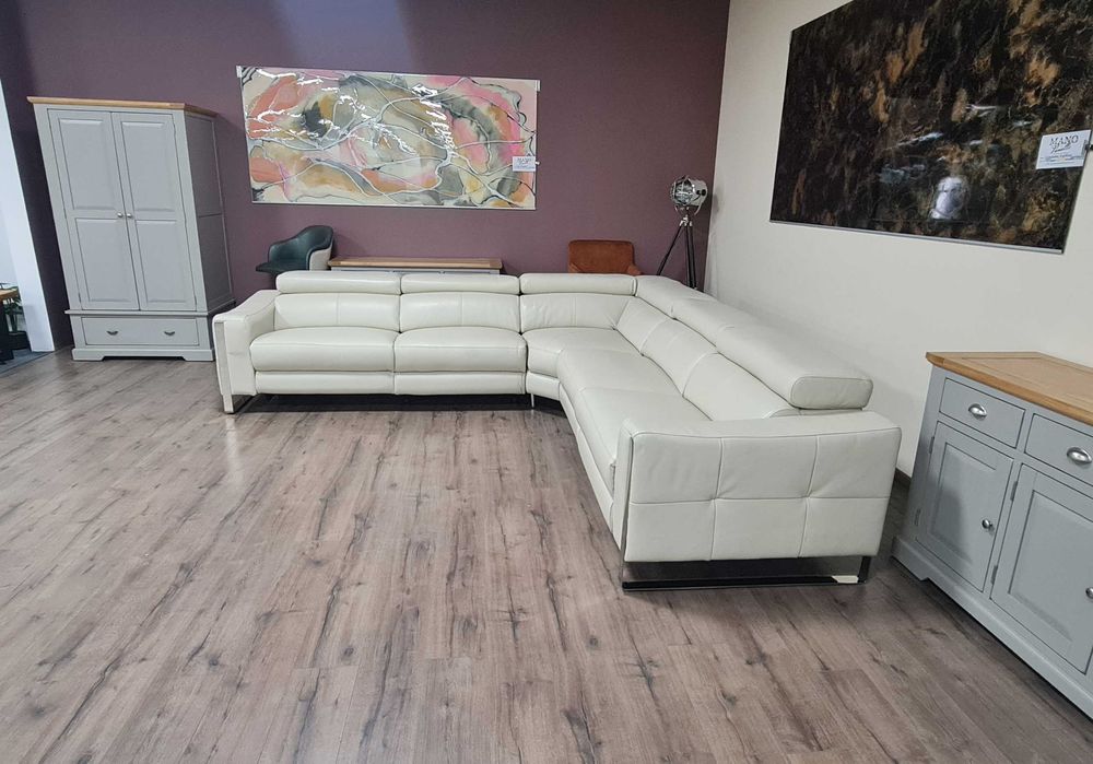 Дизайнерски кремав ъглов диван Torres с електрически релакс механизъм