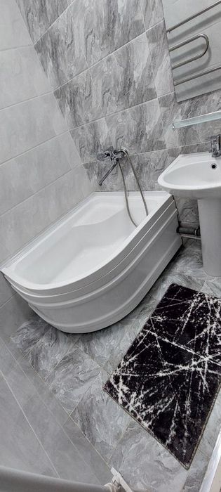 Beruniy metro_20daqiqa QizLarga SheriLikka 900.som.dan RieLtor_50%