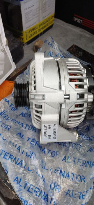 Генератор грузовой 24-28 вольт новый