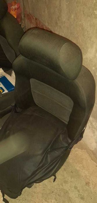 ПРОДАВАМ пасажерска седалка от SEAT Leon 2004 година - 45 лв.  !