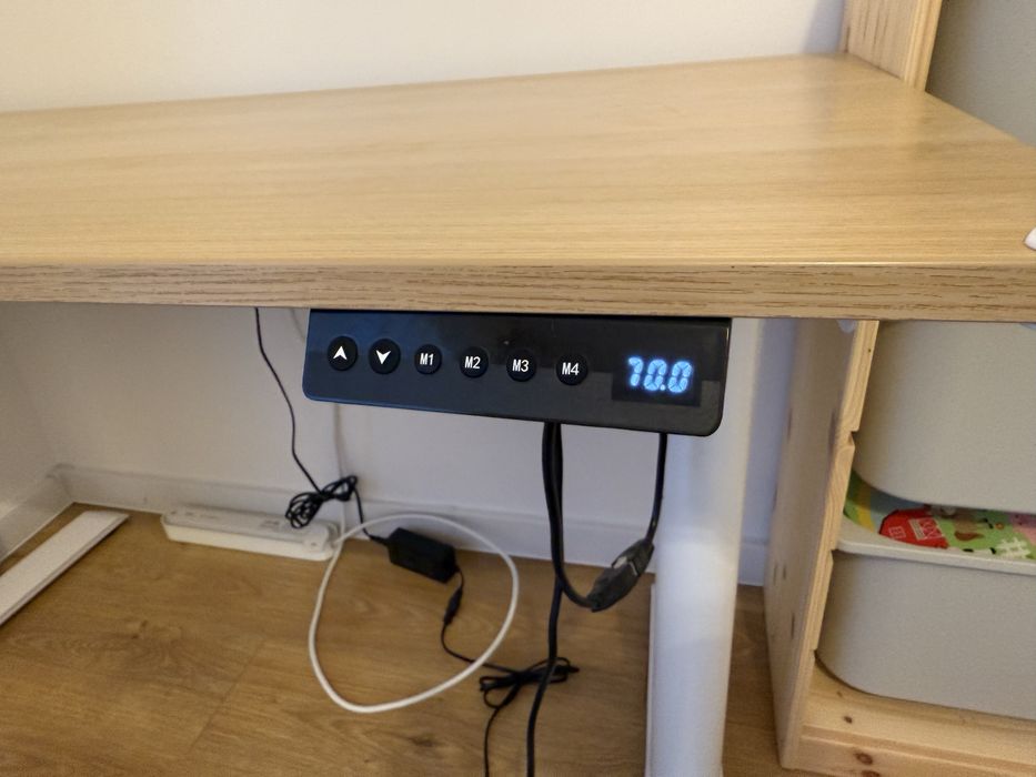 Birou reglabil electric pe inaltime