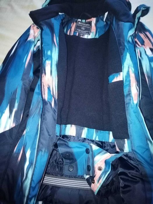 Зимно яке за waterproof mountain warehouse