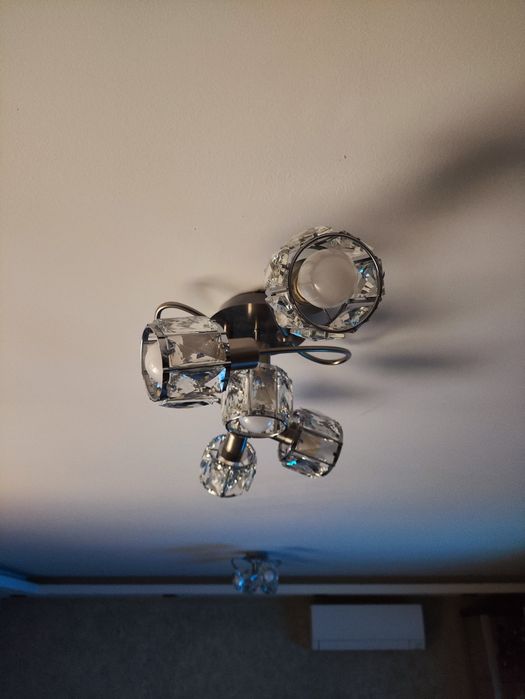 Полилей метал, стъкло