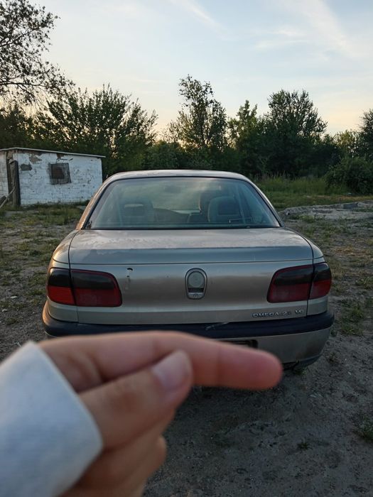 Опель Омега 1996г.в.
