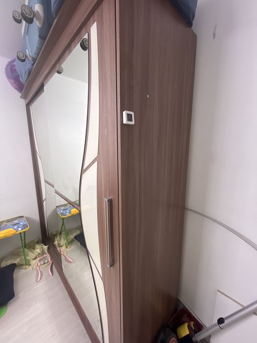 Продам шкаф купе