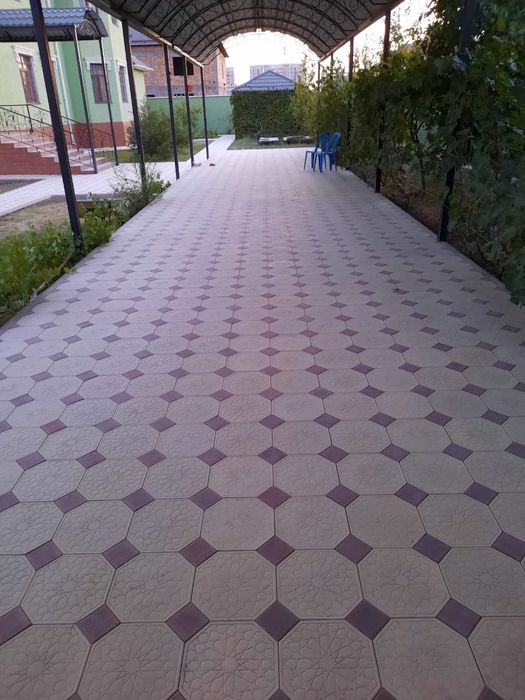 Брусчатка бордюр латок люк