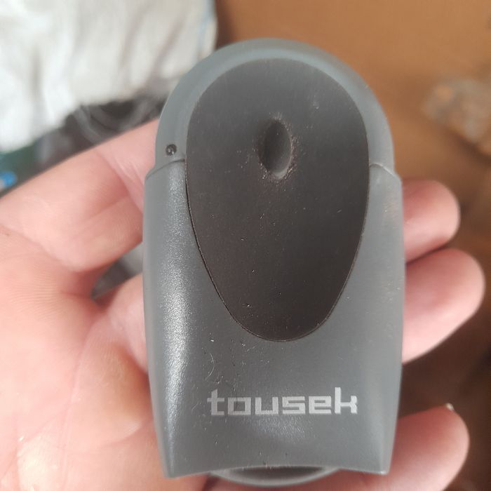 Telecomandă porți marca TOUSEK