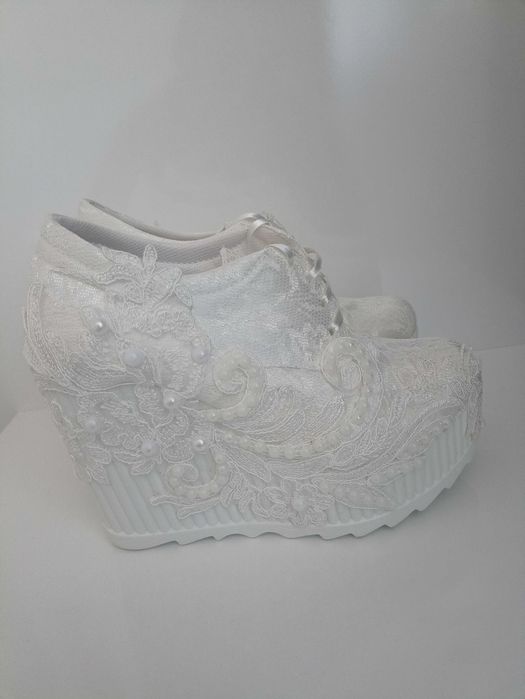 Официални обувки на платформа