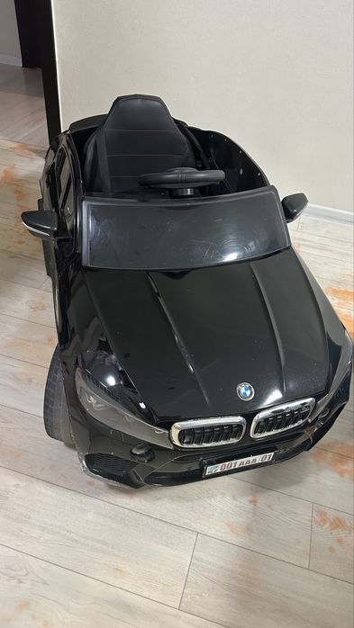 Детская машина электромобиль