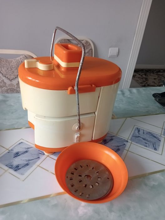 Соковыжималка Ульбинка