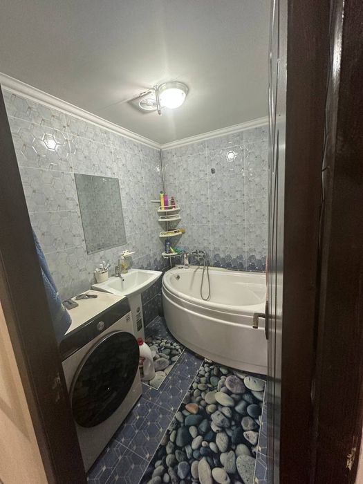 Juda chiroyli va shinam uy.