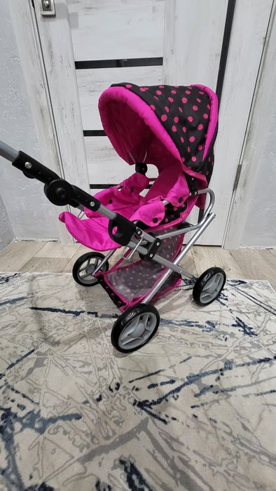 Продам коляску для кукол, в отличном состоянии