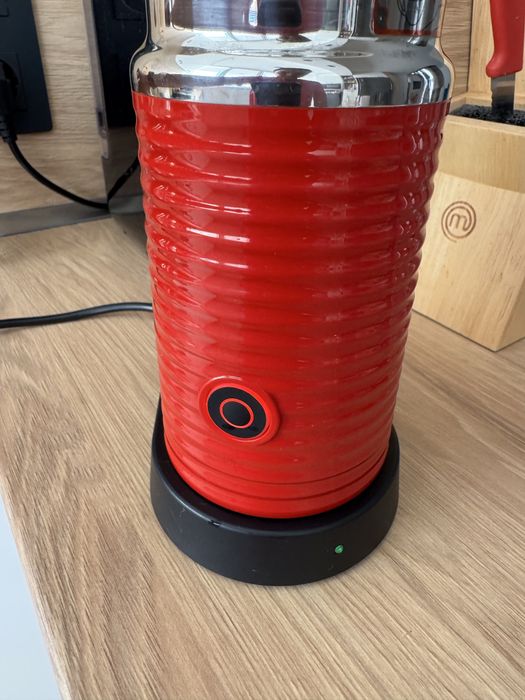 Nespresso Aeroccino 3  система за разпенване на мляко