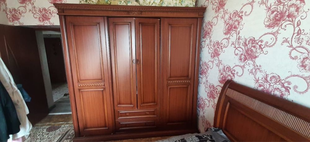 Горка и спальный гарнитур