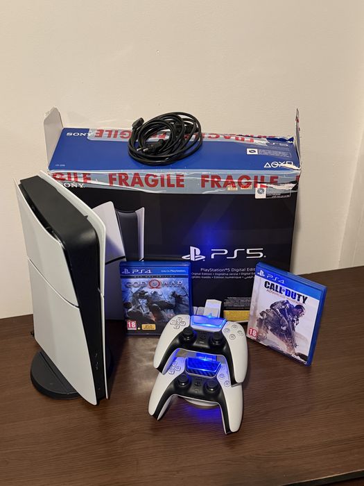 Play station 5 digital 1 TB, cu Garantie plus jocuri