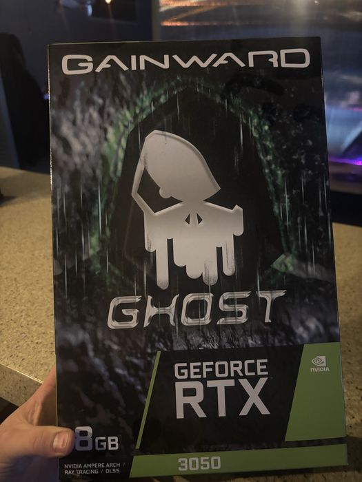 Продам Rtx 3050 8gb gainward ghost