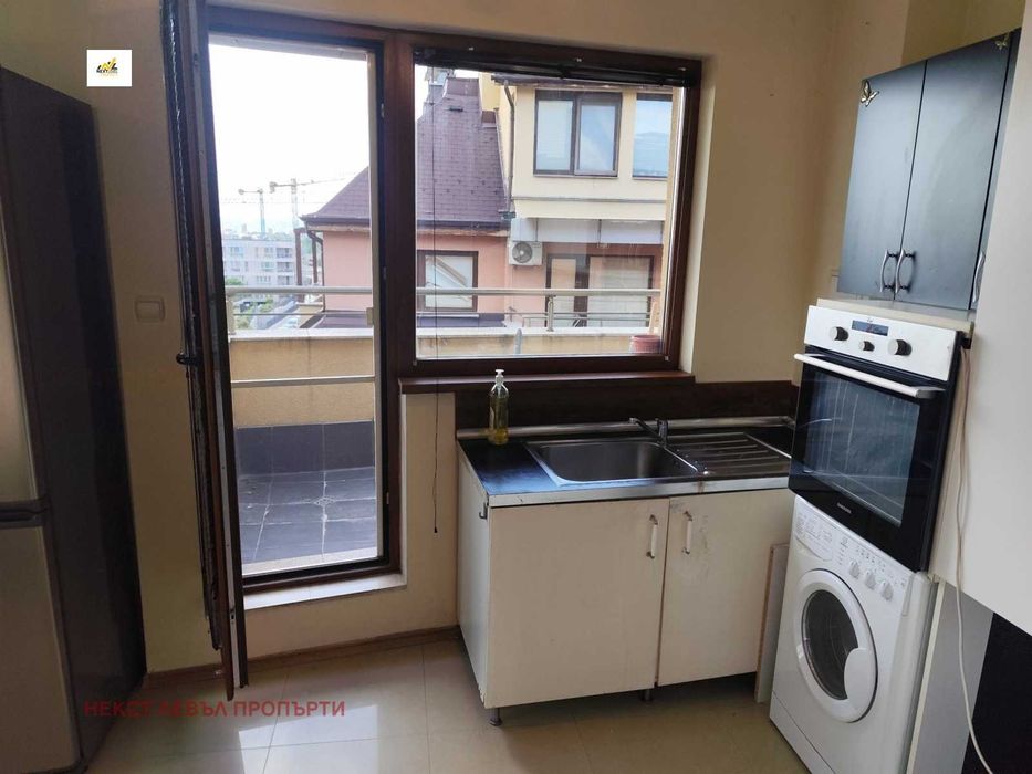 Дава се под наем Двустаен апартамент в София, Витоша - 60 кв.м за 598.23 € - Снимка #3