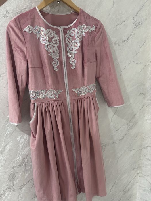 Халат үйге арналған велюр матасынан